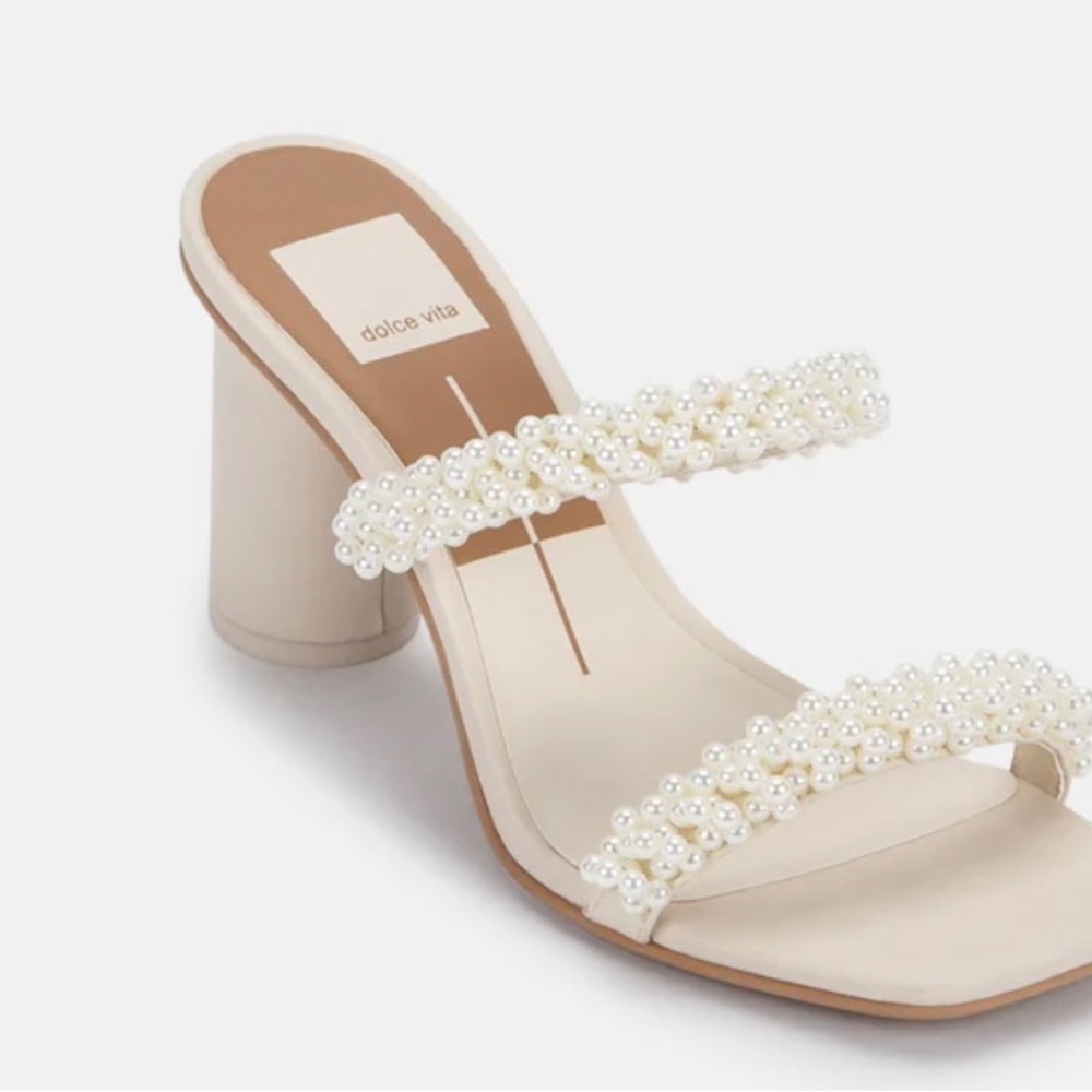 Like new Dolce Vita Vanilla Pearl Heels. Size 7.5